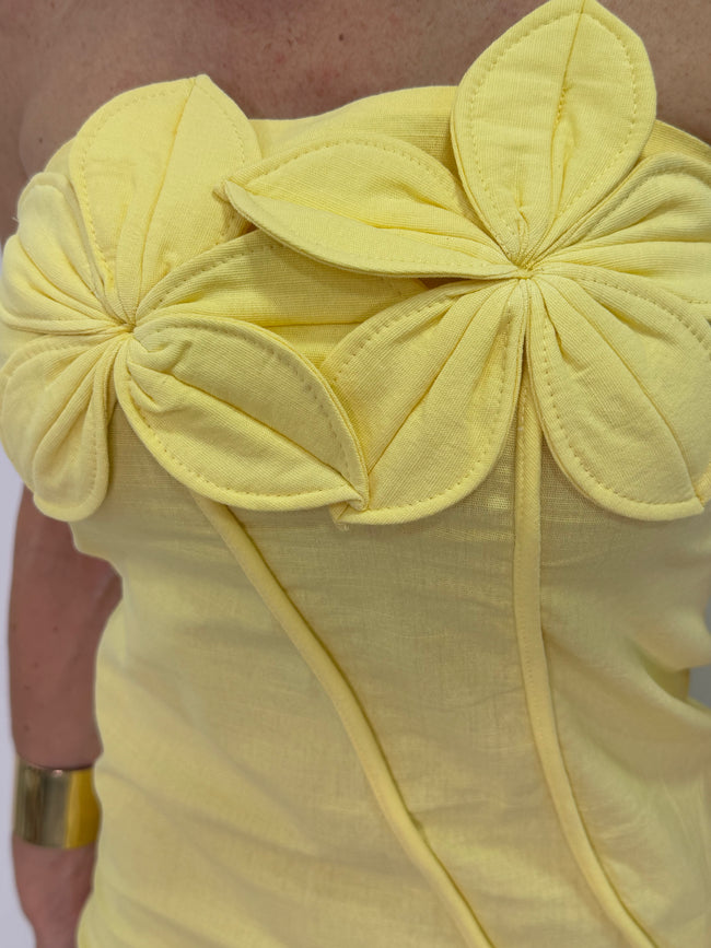 Abito Petals Main Image