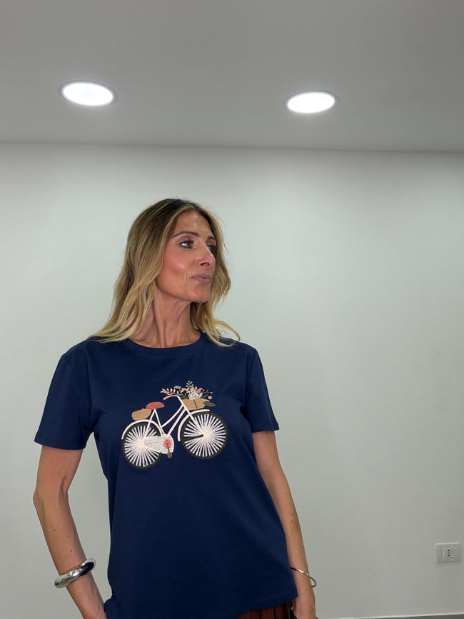 T-shirt Bike Hover Image